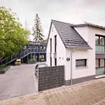 Xzllenz Traum Studio-Apartment, Frei-Parken, U-Bahn, Kueche