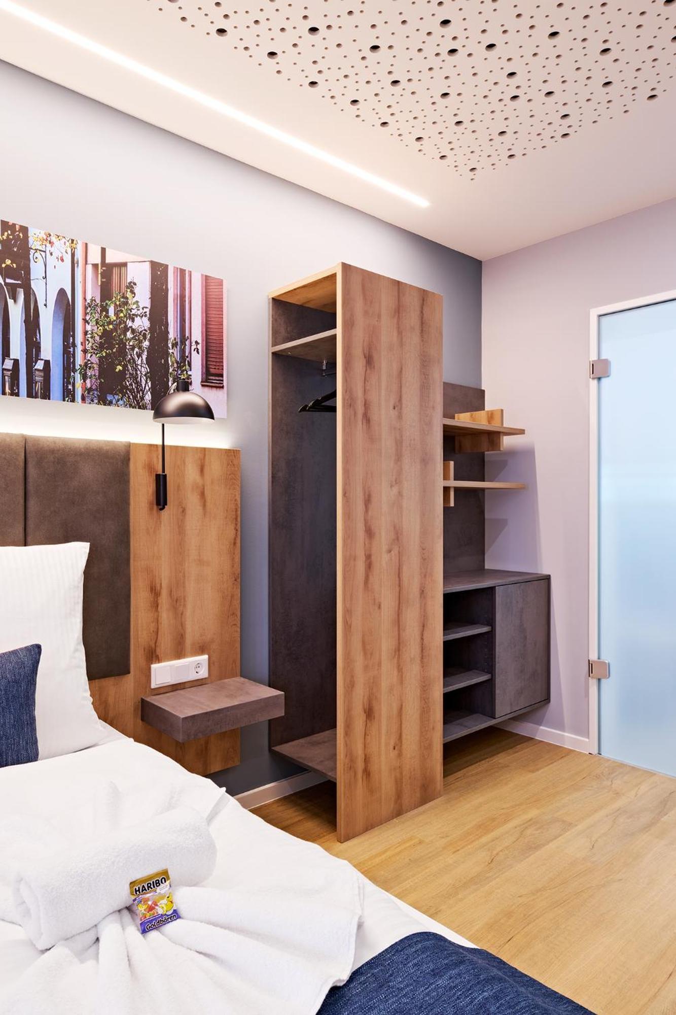 Xzllenz Traum Studio-apartment, Frei-parken, U-bahn, Kueche Apartment *