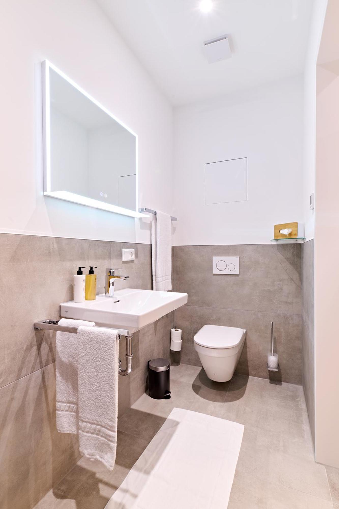 Xzllenz Traum Studio-apartment, Frei-parken, U-bahn, Kueche Nürnberg